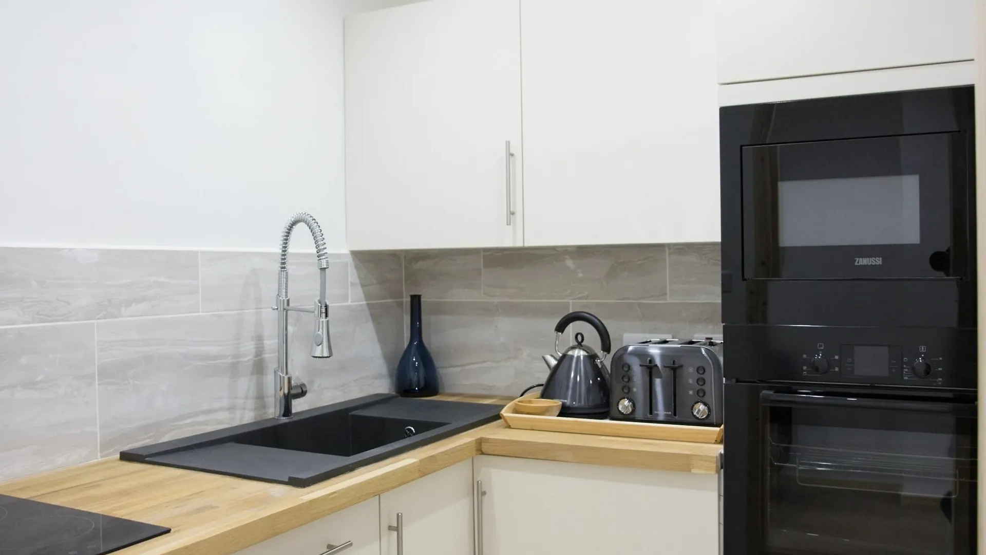 Base Apartments Newcastle Upon Tyne